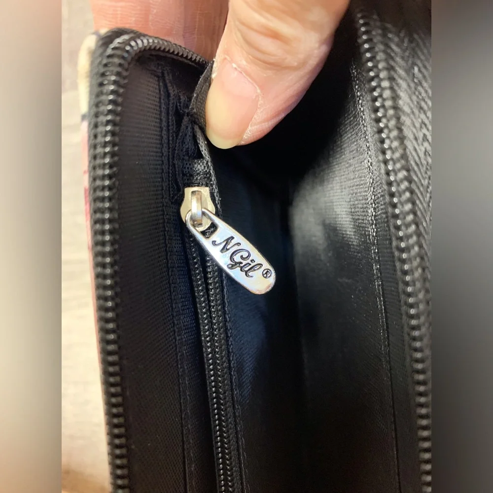 Charming Piglet Print Wallet on a Chain - Picture 6 of 6